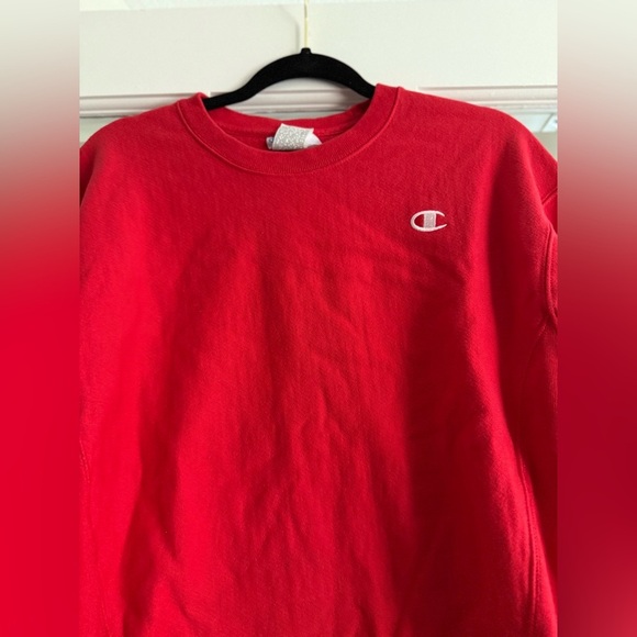 Champion Red Crewneck Sweater with Ribbed Cuffs - Picture 2 of 3